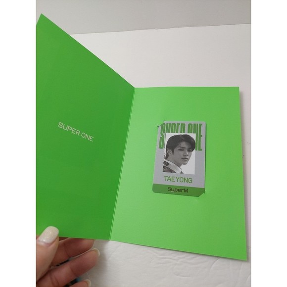 SuperM Super One 001 1st Album Taeyong card CD Set K Pop Pre-owned Read - Picture 9 of 12